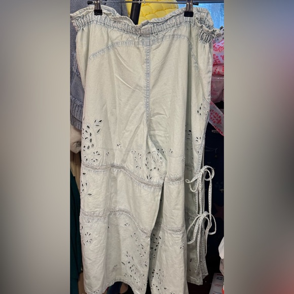 NWT Free People We The Free Day Break Jeans - bright spot sky blue - Large - Picture 7 of 10